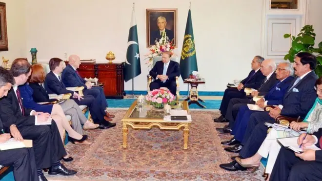 امریکی صدر کے مشیر برائے قومی سلامتی کی پاکستانی وزیراعظم سے ملاقات نئی امریکی انتظامیہ کے تحت پاکستان اور امریکہ کے درمیان باقاعدہ اعلیٰ سطح کا پہلا رابطہ ہے