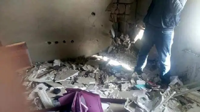 Mardin'in Derik ilçesinde Kaymakamlık binasına yönelik saldırıda bina da hasar gördü.