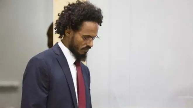 Al Mahdi avait en 2012 surveillé l'activité des habitants autour des Mausolées, et conclu que leurs pratiques idolâtres n'étaient pas conformes à l'Islam.