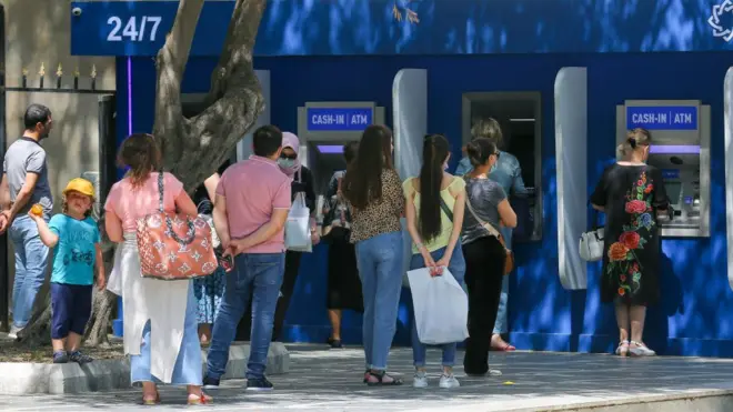 Azərbaycan pensiya müavinətlər