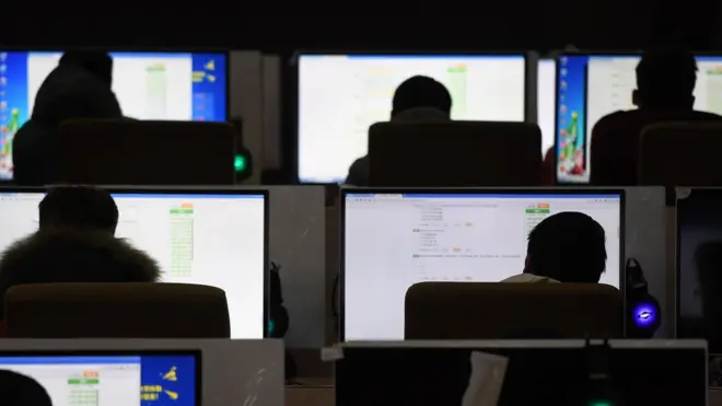 Ule Jamb ejidela ọtụtụ ndị mmadụ rue ọtụtụ afọ tupu ha abanye mahadum