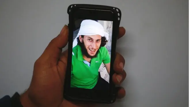 Foto Fadi Qunbar, pria yang disebut aparat Israel menabrakkan truk ke arah serdadu Israel di Jerusalem.