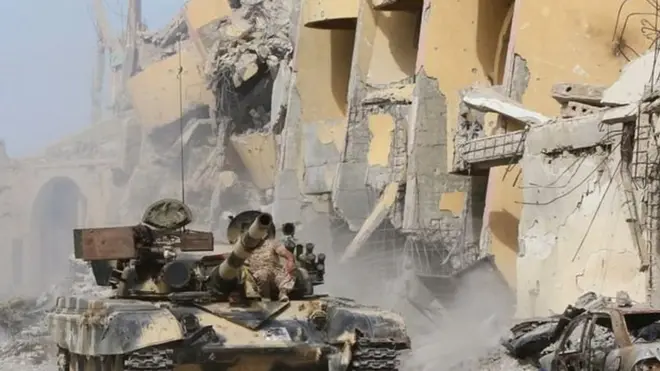 تعاني ليبيا حالة من الفوضى والانقسام منذ الإطاحة بالزعيم الليبي معمر القذافي عام 2011