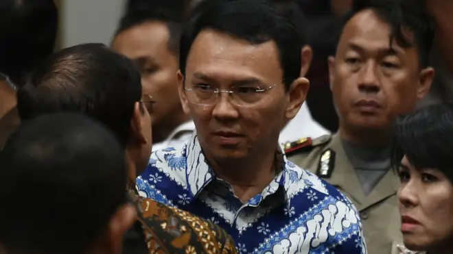 Basuki Tjahaja Purnama juga sudah menandatangani surat permohonan pengunduran diri sebagai gubernur.