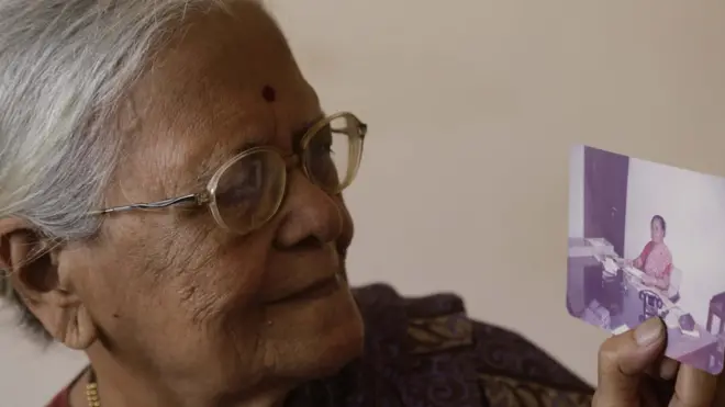 તારામતીબહેન ઉપાધ્યાય મહેસૂલ વિભાગમાંથી સંયુક્ત સચિવપદે નિવૃત્ત થયા.