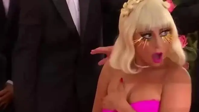 멧 갈라 사로잡은 레이디 가가