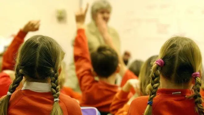 7-сентябрда бала сатууга шектелип Бишкектеги үй-бүлөлүк дарыгерлер борборундагы гинекологдор кармалган