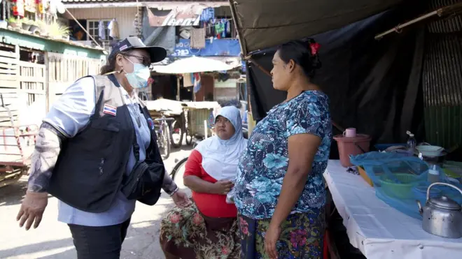 จินดา ประหุปะเม เป็นหนึ่งในอาสาสมัครสาธารณสุขประจำหมู่บ้าน (อสม.) กว่า 1 ล้านคนทั่วประเทศที่ได้รับการยกย่องจากผู้แทนองค์การอนามัยโลกประจำประเทศไทยว่าเป็นกำลังสำคัญในการปกป้องชุมชนจากโควิด-19