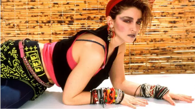Madonna dey pose for pishure for New York for 1984