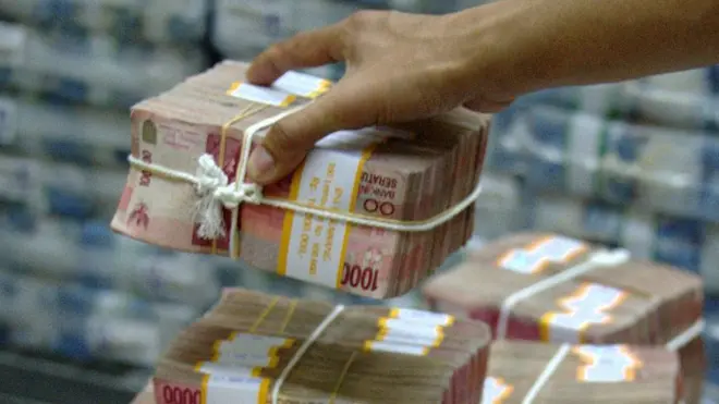 Otoritas Jasa Keuangan, OJK, menempatkan 80 perusahaan ke dalam daftar perusahaan investasi ilegal dan berpotensi merugikan masyarakat.