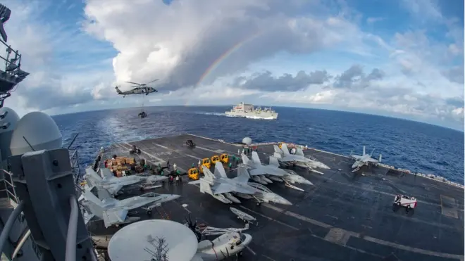 Tàu sân bay USS Carl Vinson