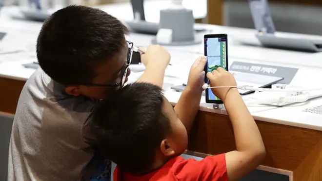 Avec Messenger kids, les enfants de moins de 13 ans pourront converser et échanger des photos et des vidéos.