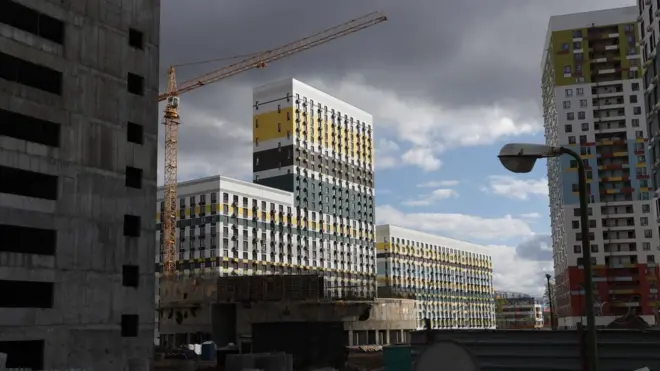 В последние годы квартиры в новостройках падают в цене