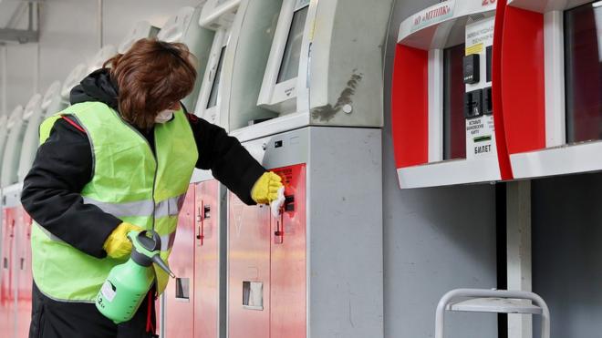 Санобработка автоматов по продаже билетов на территории Ленинградского вокзала