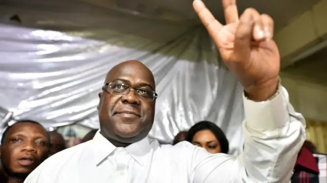 Bwana Tshisekedi w'imyaka 55 y'amavuko ni we watangajwe n'akanama k'amatora ka Kongo ko ari we watsinze amatora ya perezida yabaye mu kwezi kwa cumi na kabiri k'umwaka ushize wa 2018
