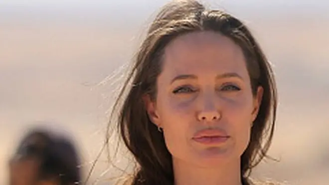 ఏంజెలినా జోలి, హార్వే వైన్‌స్టీన్‌, లైంగిక వేధింపులు