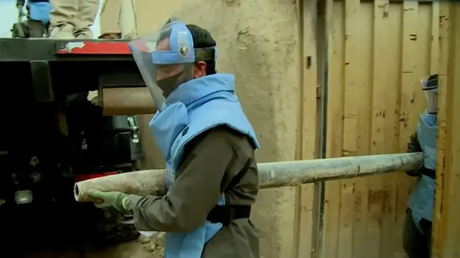 Деревня, построенная из ракет