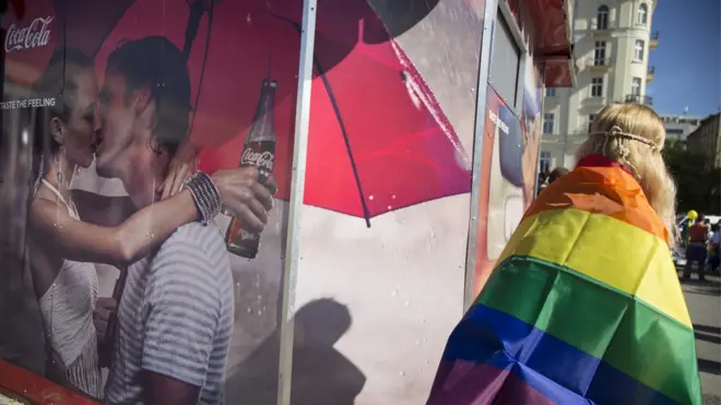 koka kola prajd lgbt