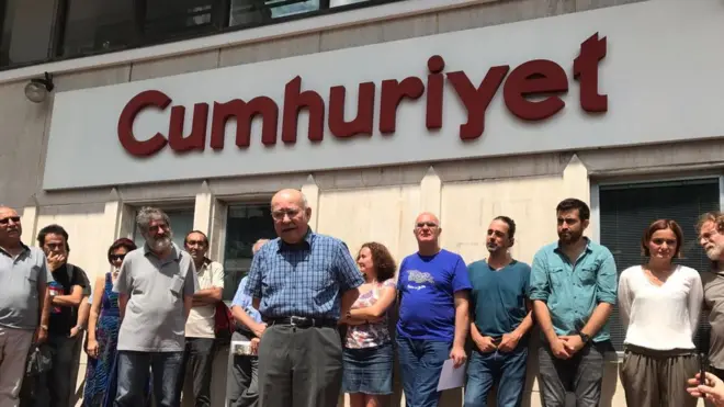 Cumhuriyet gazetesinin tutuksuz yargılanan yazarlarından Aydın Engin