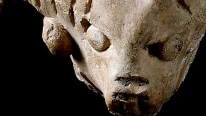 మొహంజోదారోలోని ఓ శిల్పం