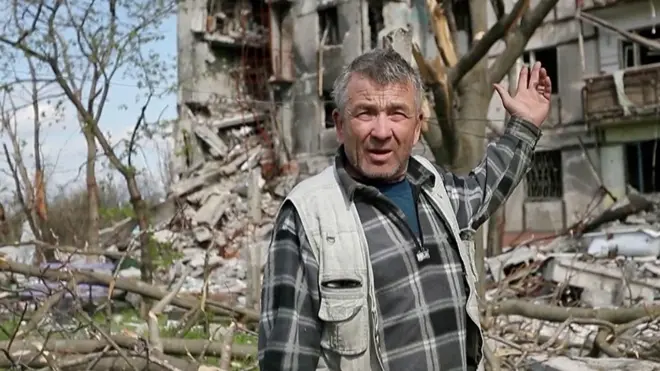 "Весна есть весна". Как живет семейная пара в разрушенном Мариуполе