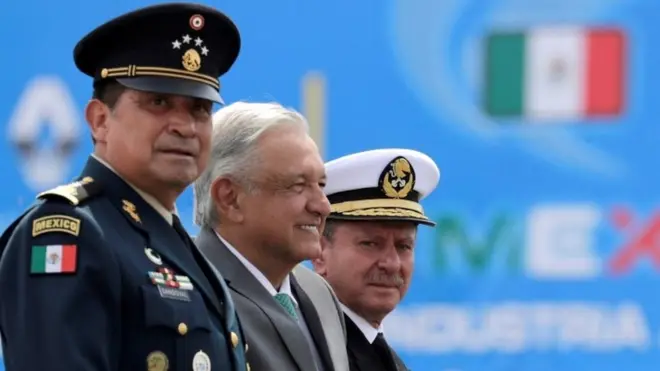 López Obrador no solo ha confiado la seguridad pública a los militares, también otras tareas que eran civiles.