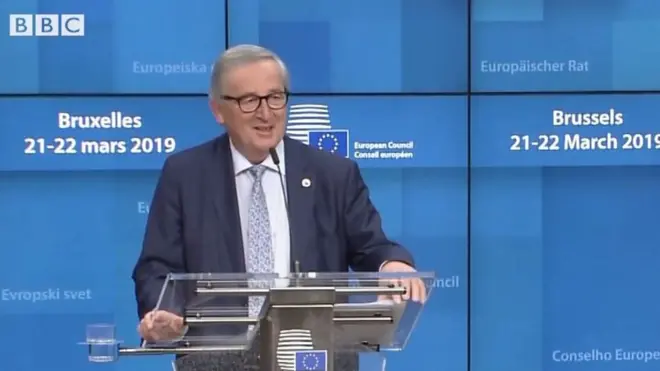 Жан-Клод Юнкер та Дональд Туск жартували на прес-конференції