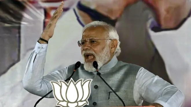 नरेंद्र मोदी