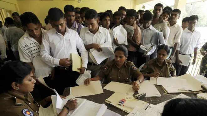 රජයේ රැකියා සම්බන්ධ සම්මුඛ සාකච්ඡාවක්