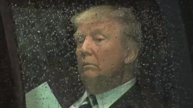 امریکی صدرڈونلڈ ٹرمپ ویسے تو کچھ بھی کہہ سکتے ہیں لیکن ٹرمپ اپنی گاڑی میں بیٹھ کر تقریر کی تیاری کرتے ہوئے دکھائی دیے۔