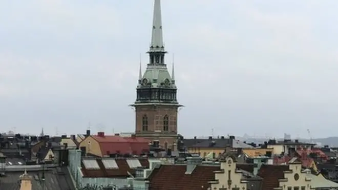 కొత్తగా ఇళ్లు నిర్మించటానికి పెట్టుబడులు పెట్టకపోవటం కూడా ఒక సమస్య.