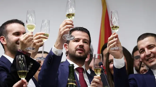 Јаков Милатовић прославља победу