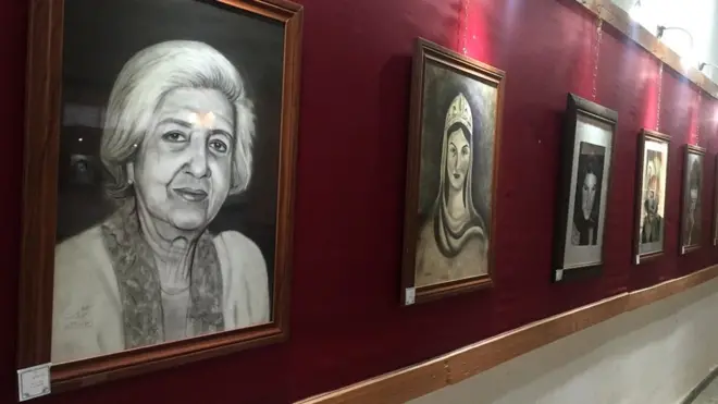 د هرات د اطلاعاتو او کلتور ریاست د ملي نګارستان مدیریت د یوې اونۍ لپاره دا نندارتون پرانیستی.