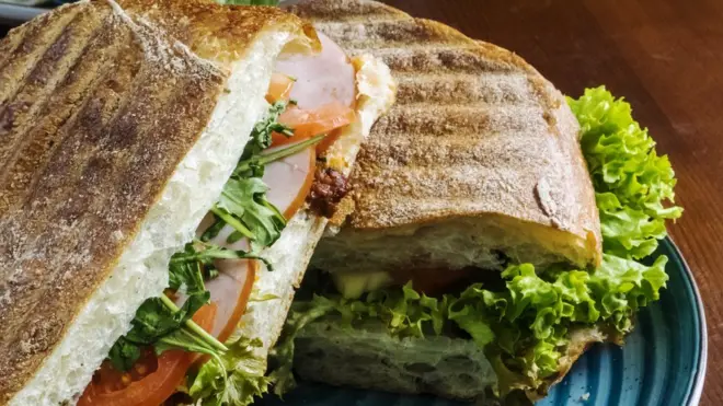 Saandiwich Daarij Kiraajich hate jedhame