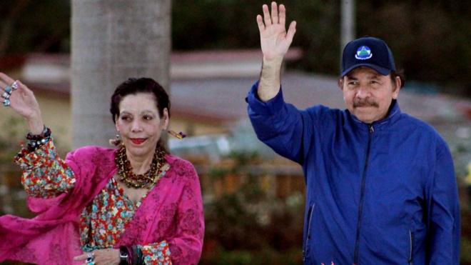 Daniel Ortega y su esposa y vicepresidenta, Rosario Murillo, no podr[an entrar a EE.UU.
