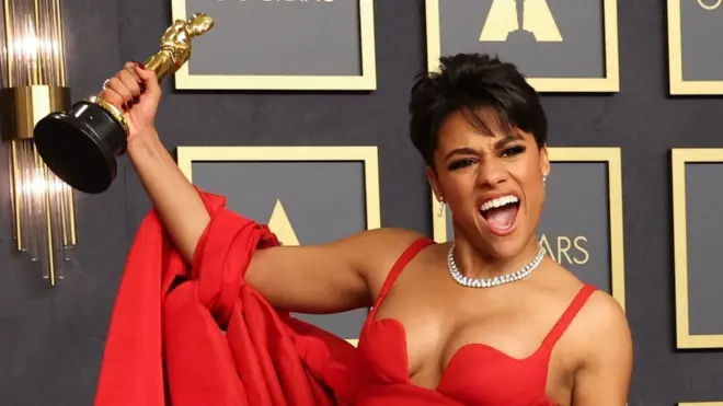 أريانا ديبوز