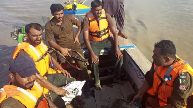 دریائے سندھ میں باراتیوں کی کشتی الٹنے کا واقعہ