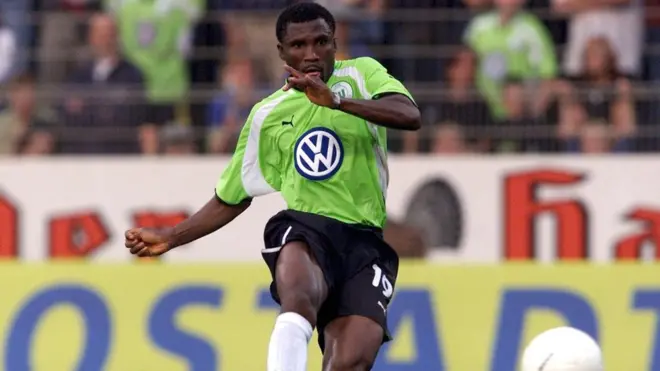 Mantan penyerang tim nasional Nigeria, Jonathan Akpobori, bermain di Bundesliga pada era 1990-an.