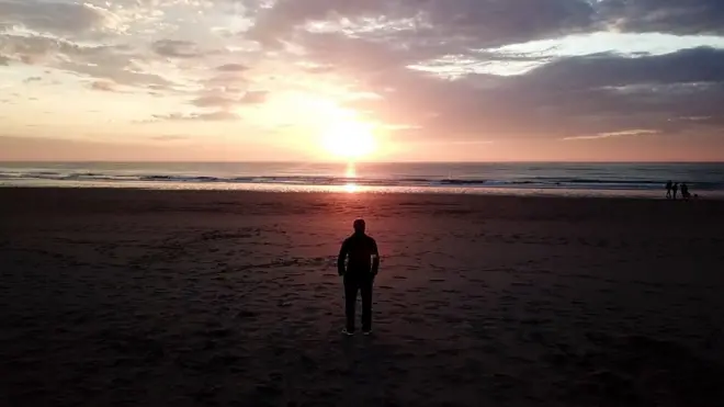 BBC는 이란 출신 알렉스의 여정을 1년간 취재해 영상으로 담았다