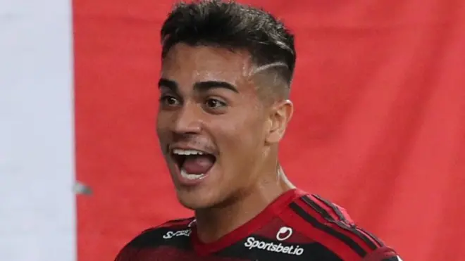 2019 میں برازیلی کلب فلیمینگو کے لیے رینئیر سب سے بہترین فٹبالر تھے