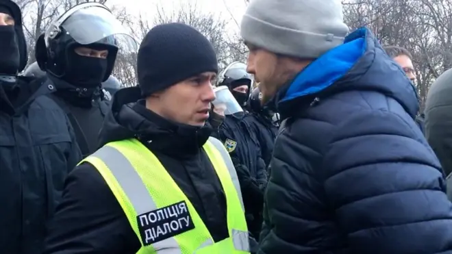 Мешканці Нових Санжар перекрили міст через Ворсклу