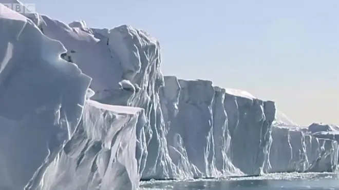 Вчені з НАСА показали зображення острова Ґренландія: як він виглядав би без льодового покриття.