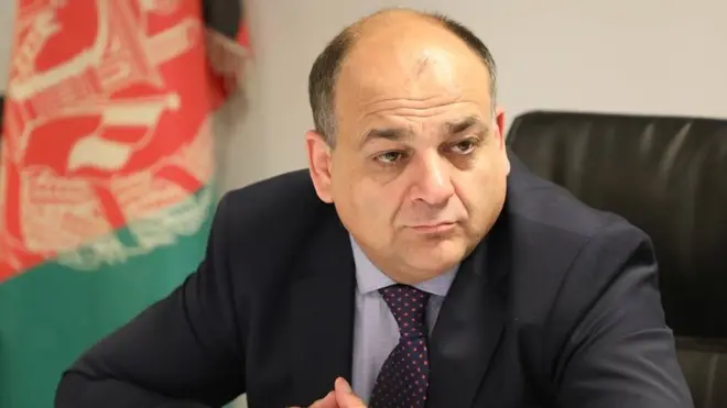 آقای برمک گفت که بعد از این تلاش می‌کند که جلو تمام کسانی را که به پلیس افغانستان اهانت و خیانت می‌کند، بگیرد.