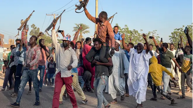 تظاهرة مؤيدة للجيش السوداني في مدينة ود مدني