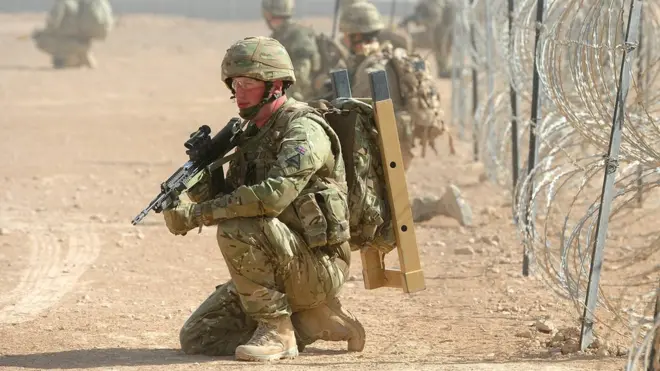 Британские солдаты в дозоре