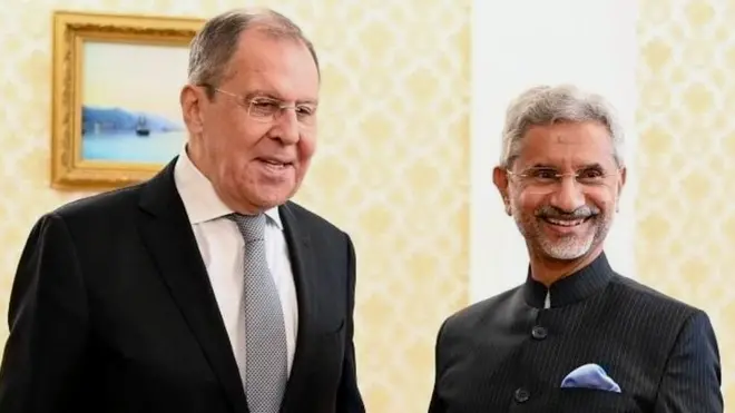 सर्गेइ लवरोफ़ और एस जयशंकर (सितंबर 2020 की तस्वीर)