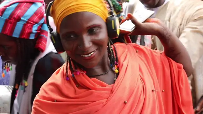 الشارو تقليد ثقافي في نيجيريا ، حيث يتنافس شباب من قبيلة الفولا للعثور على زوجة.