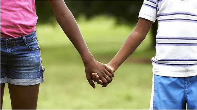 "ඇතැම් පාසල් ළමුන් ලිංගික සබඳතාවලට යොමුවෙනවා"