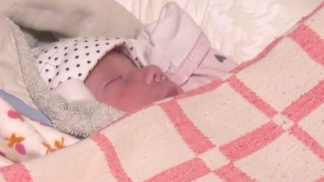 "Взрывы кажутся салютами". Как работает перинатальный центр в Харькове