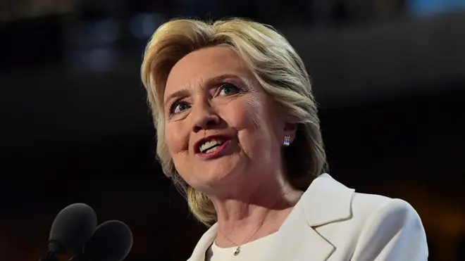 Hillary Clinton hablando en el último día de la Convención Demócrata en Filadelfia